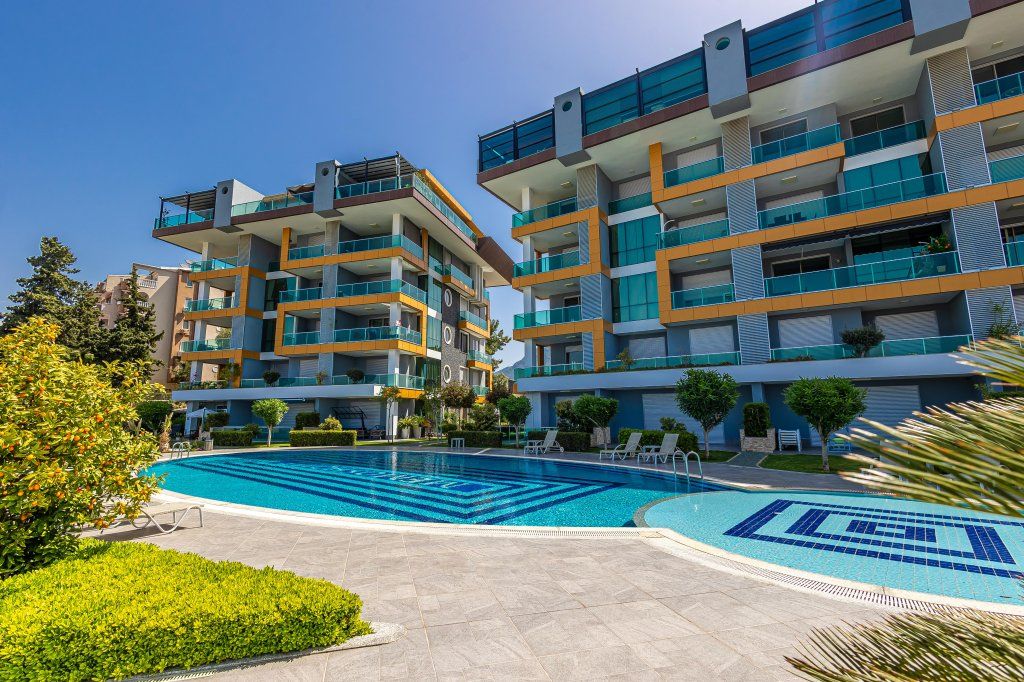 Flat in Kestel, Turkey, 160 m² - picture 1