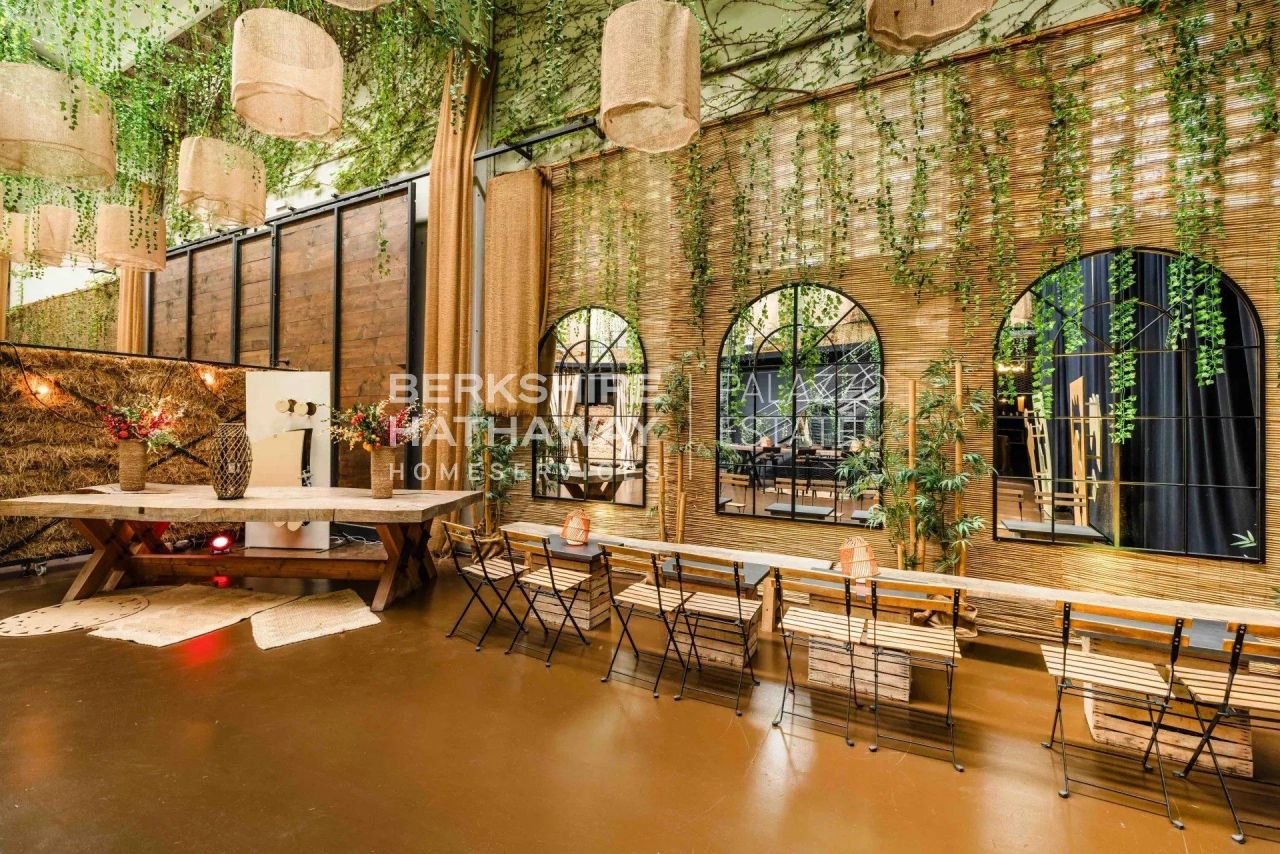 Domaine à Novare, Italie, 1 700 m² - image 6