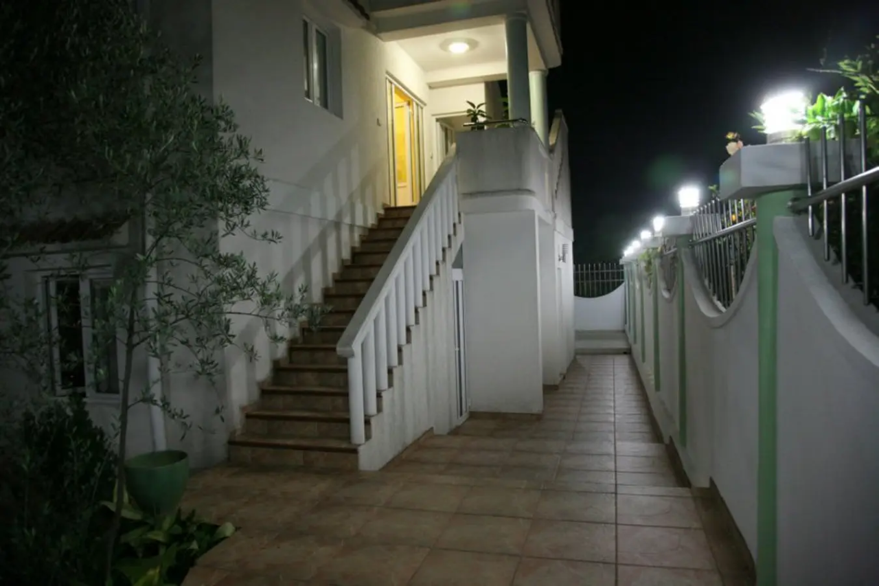 Hotel in Tivat, Montenegro, 570 m² - picture 13