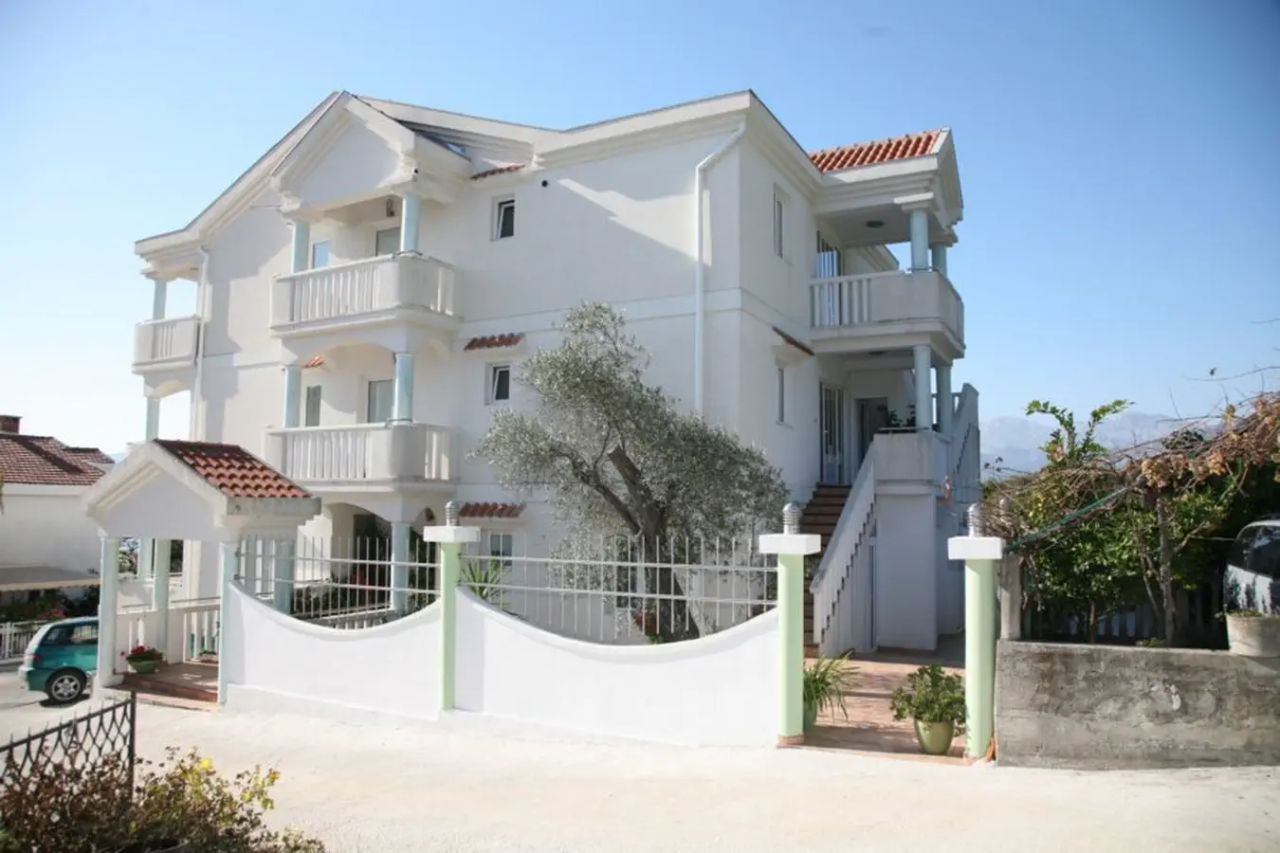 Hotel in Tivat, Montenegro, 570 m² - picture 7