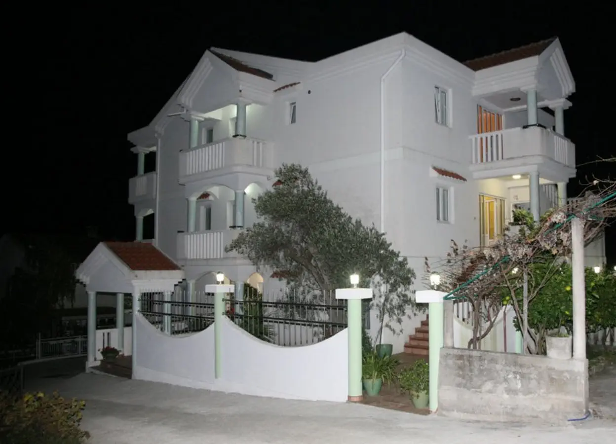 Hotel in Tivat, Montenegro, 570 m² - picture 11