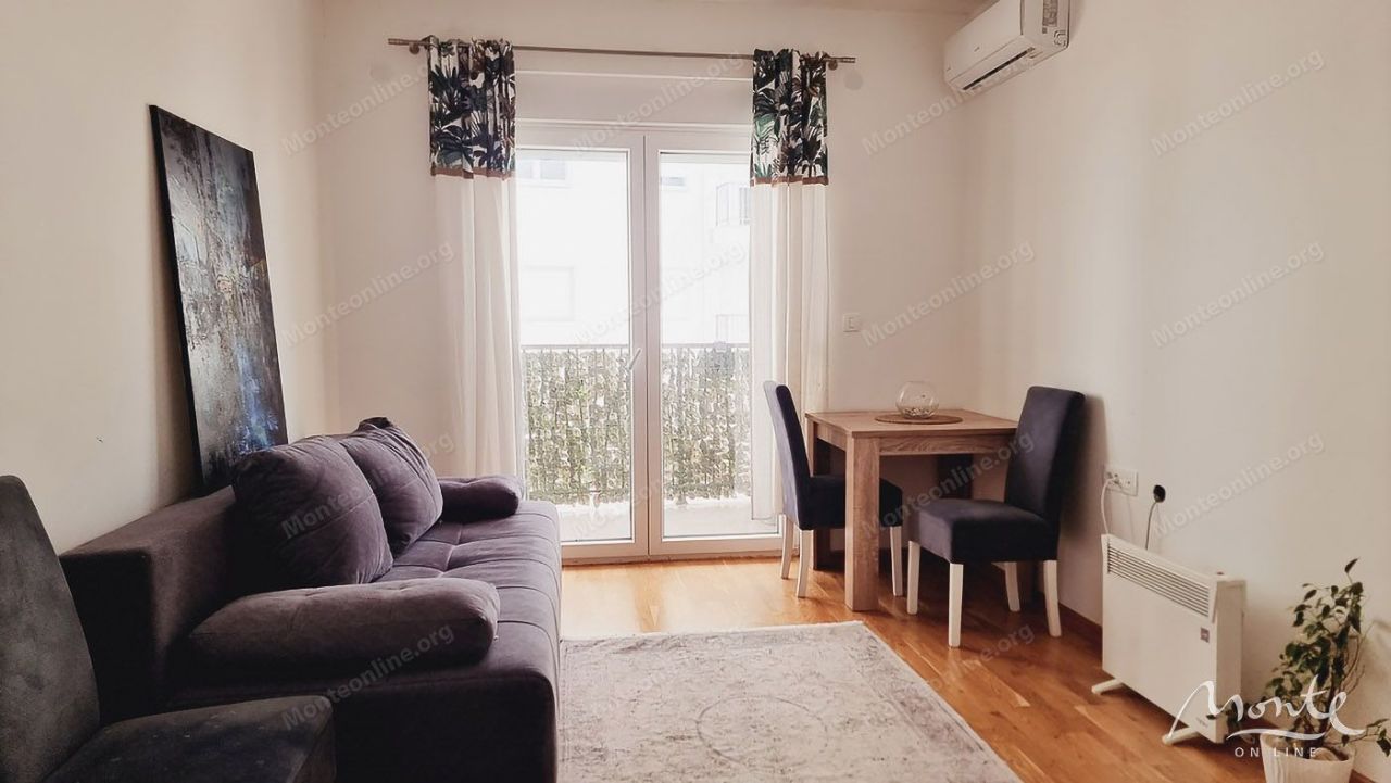 Piso en Budva, Montenegro, 42 m² - imagen 1