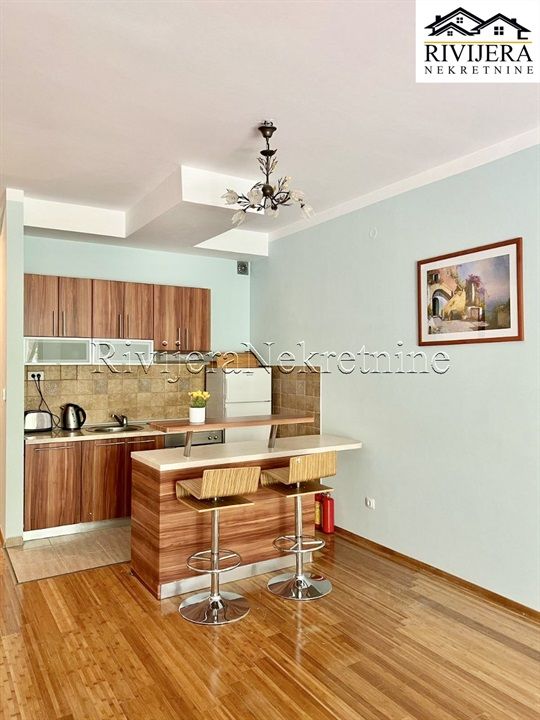 Piso en Risan, Montenegro, 130 m² - imagen 2