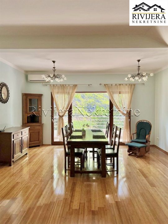 Piso en Risan, Montenegro, 130 m² - imagen 3