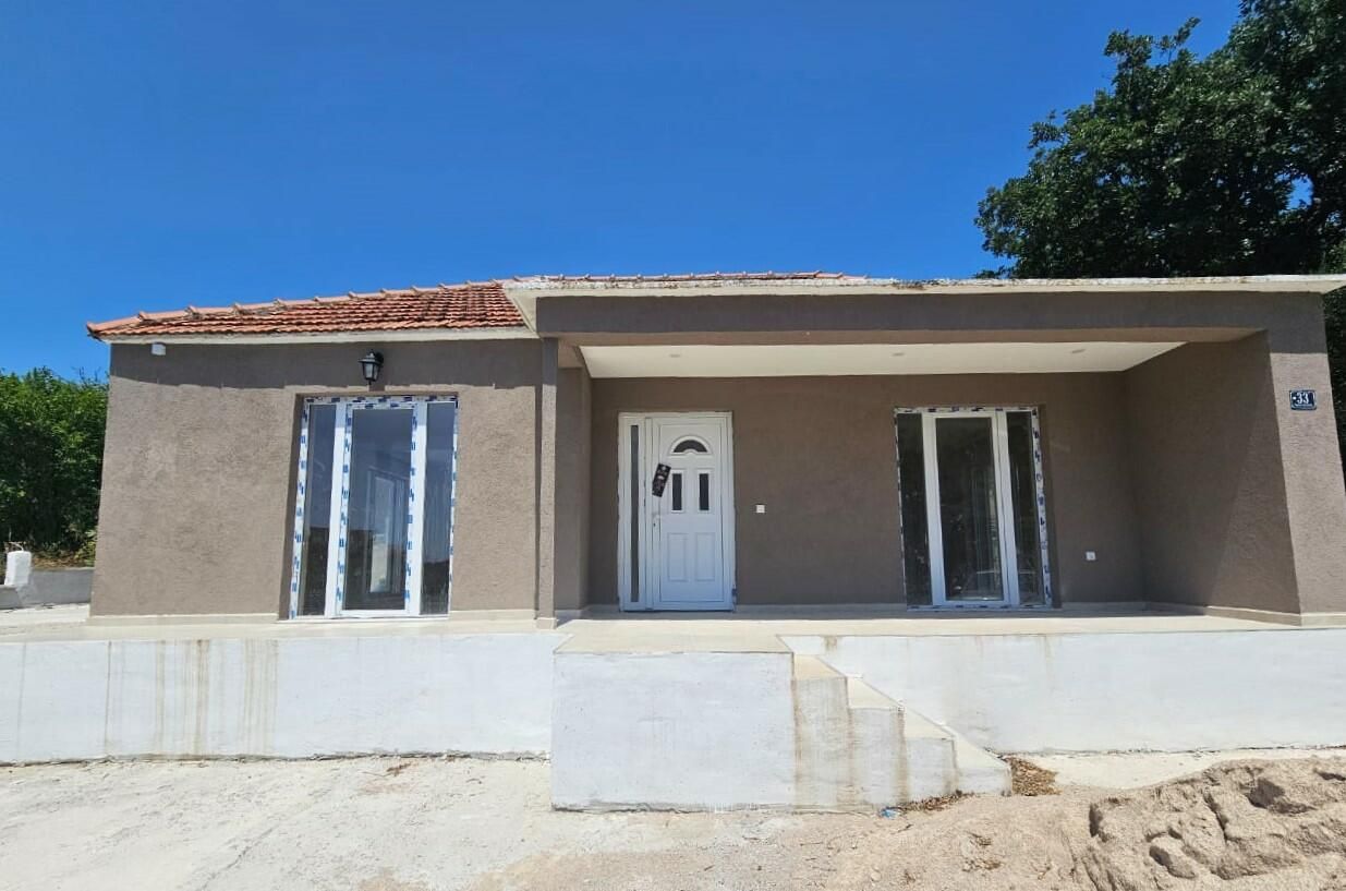 Maison à Šušanj, Monténégro, 87 m² - image 1