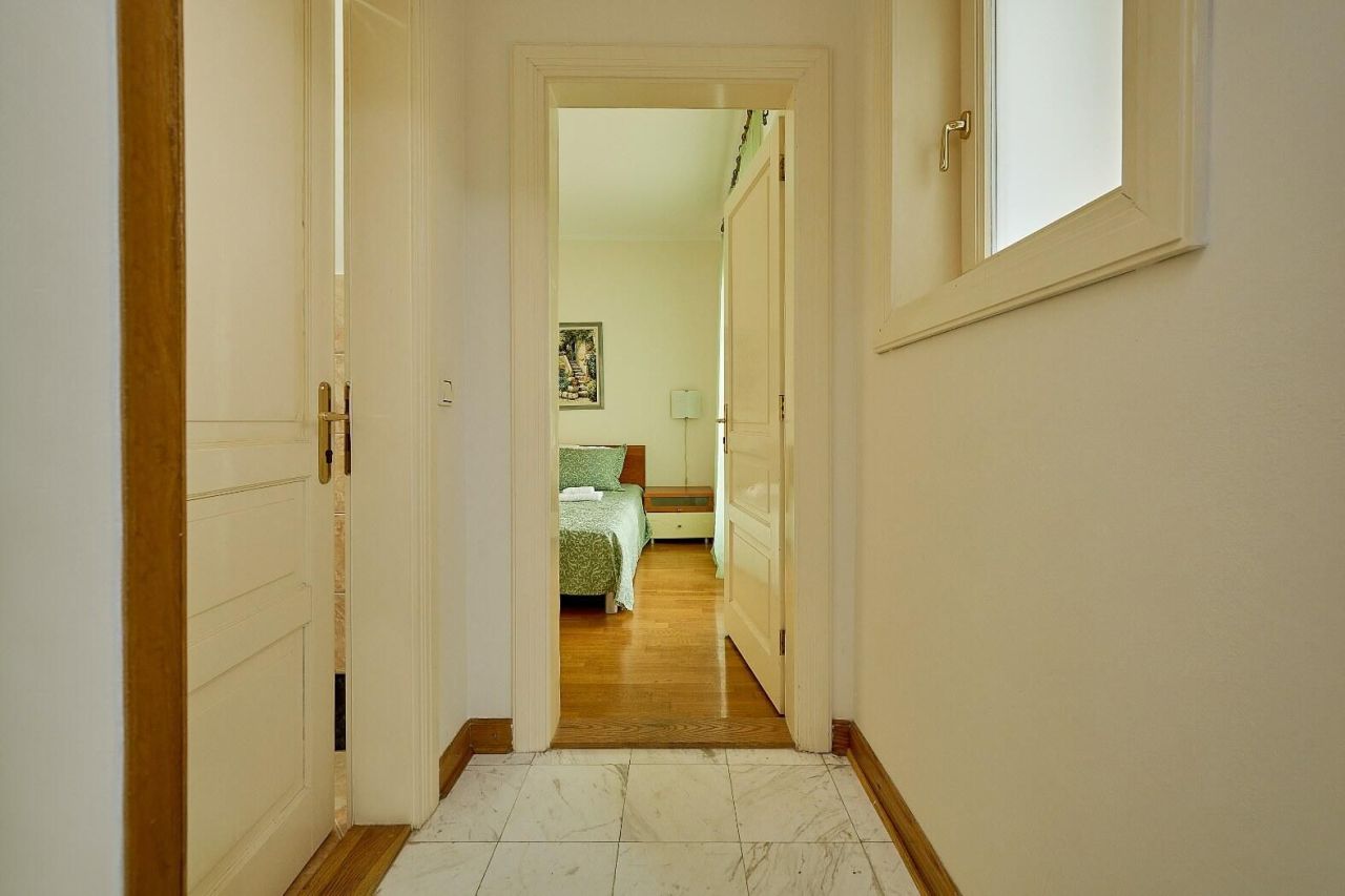 Flat in Sveti Stefan, Montenegro, 131 m² - picture 8