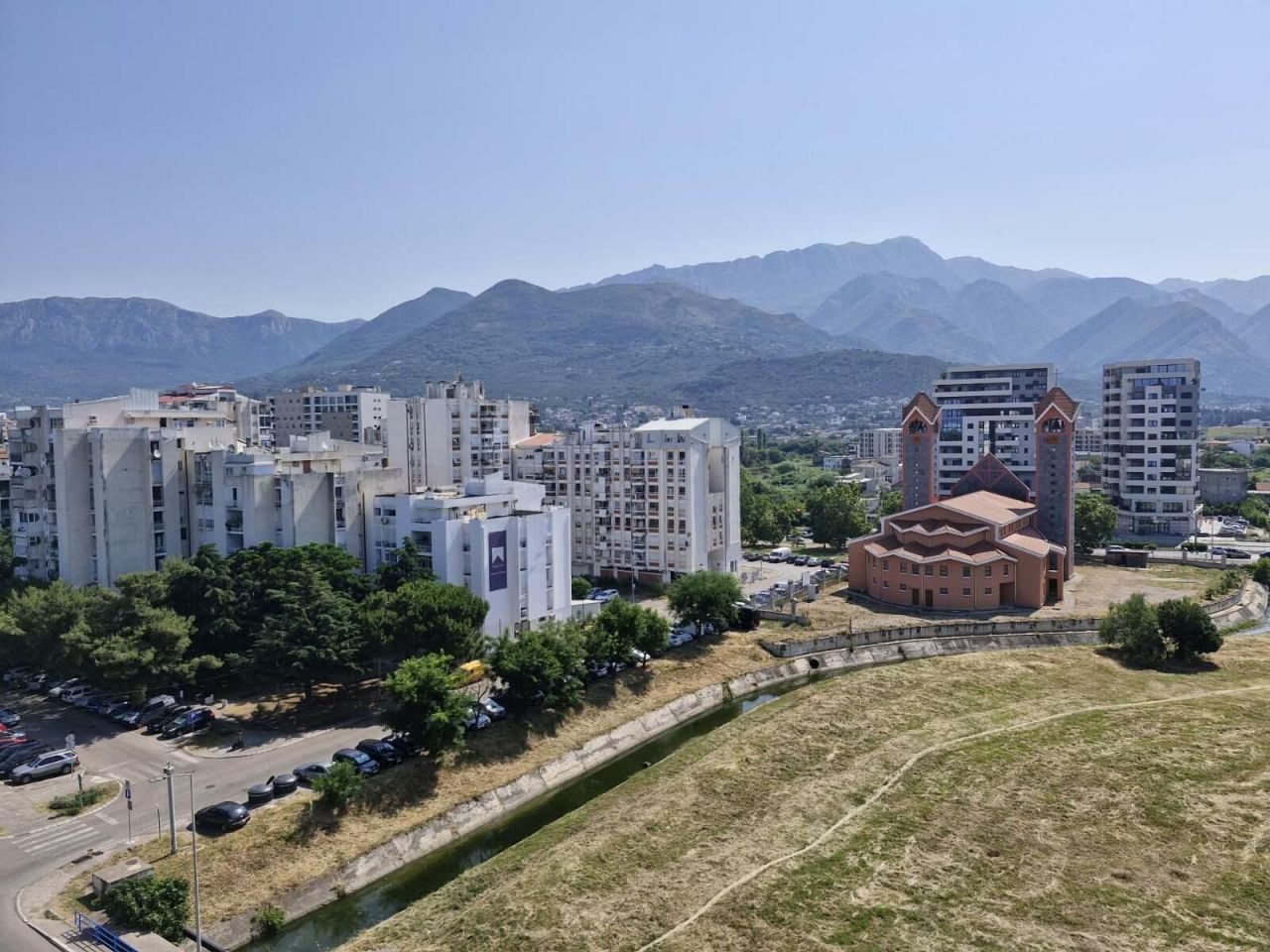 Flat in Bar, Montenegro, 52 m² - picture 10