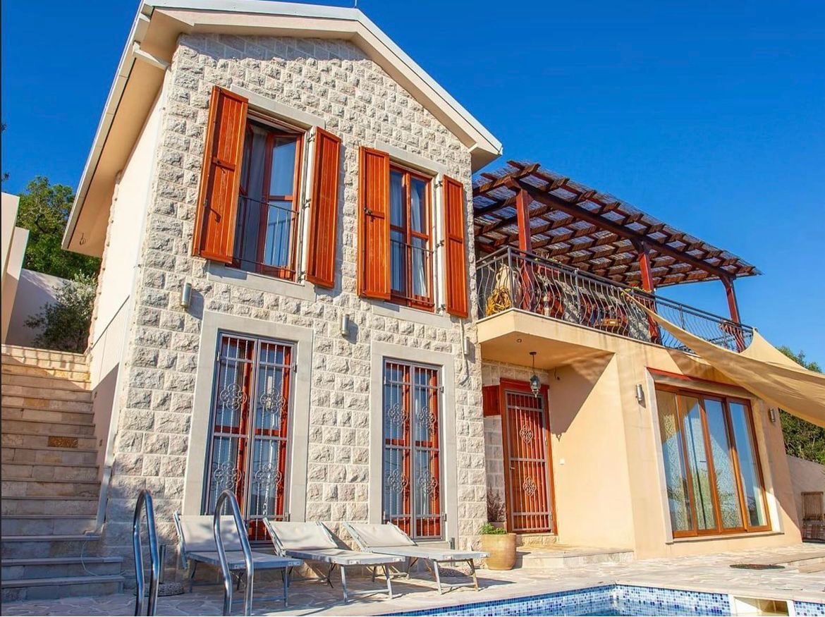Casa en Kotor, Montenegro, 210 m² - imagen 1