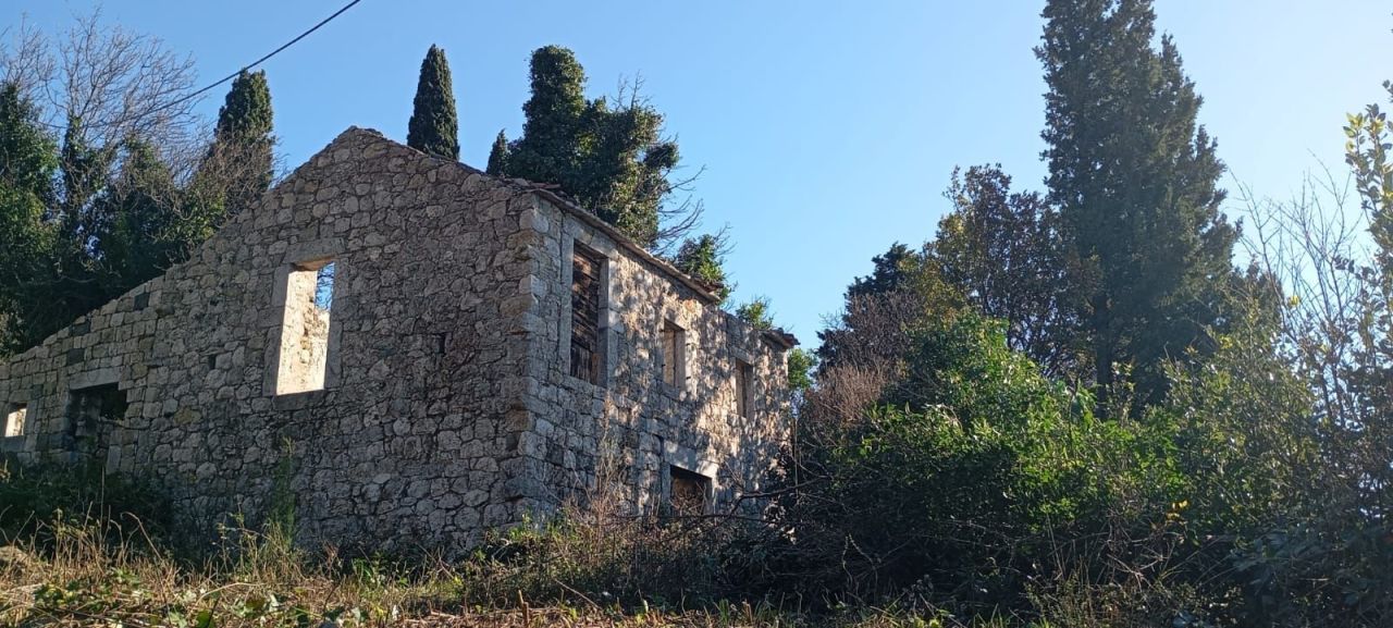 Casa en el Bar, Montenegro, 144 m² - imagen 1