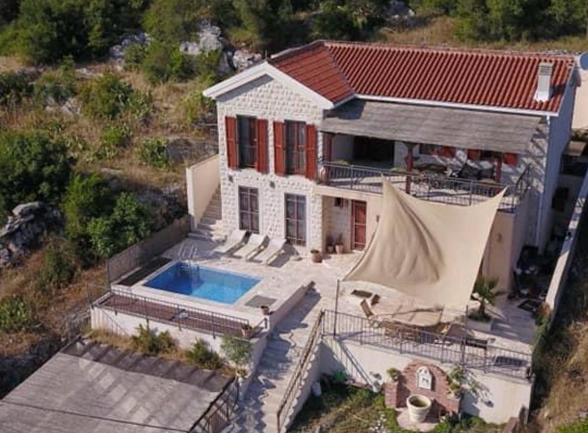 Casa en Kotor, Montenegro, 210 m² - imagen 4