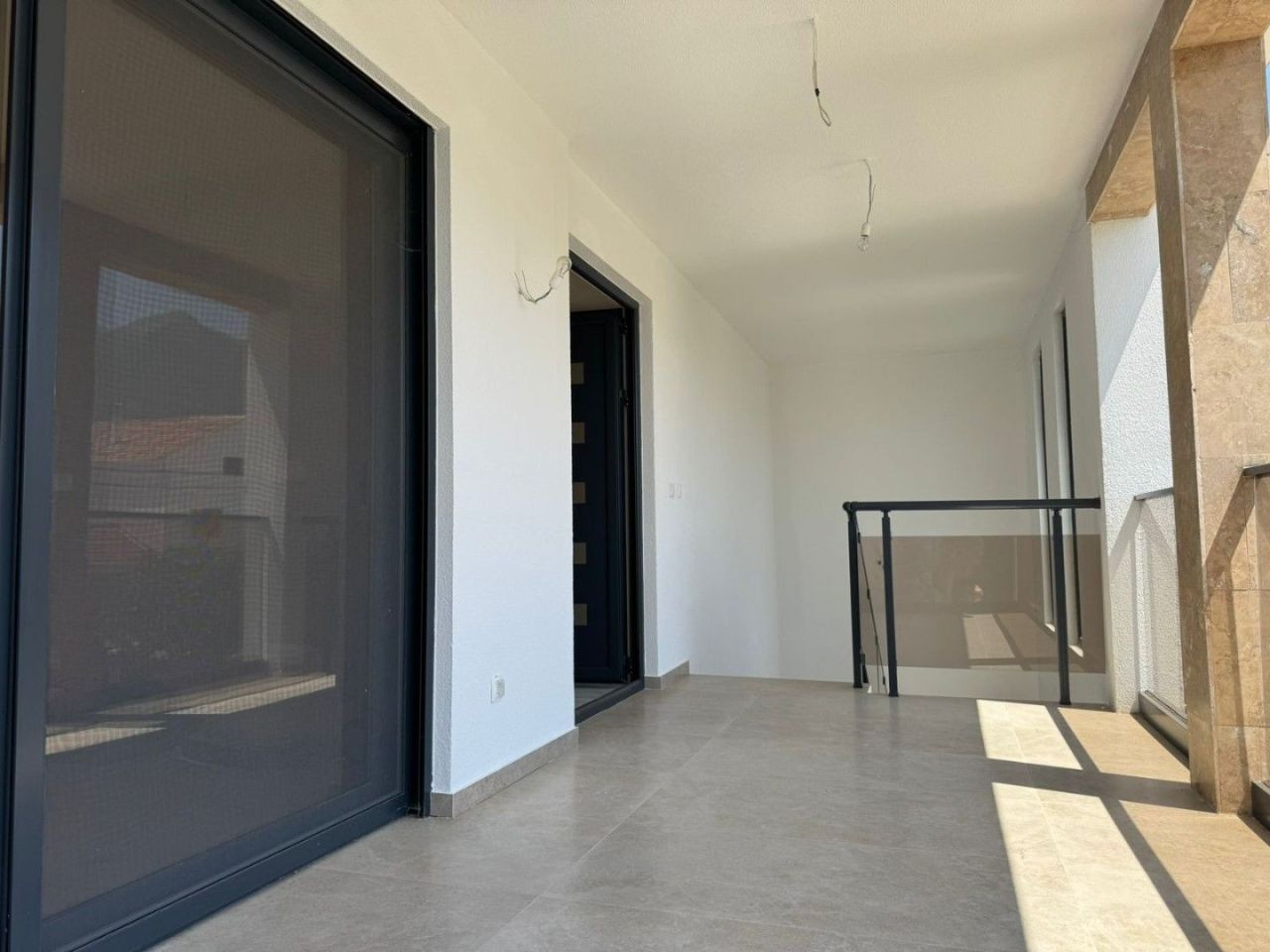 House in Bar, Montenegro, 200 m² - picture 4