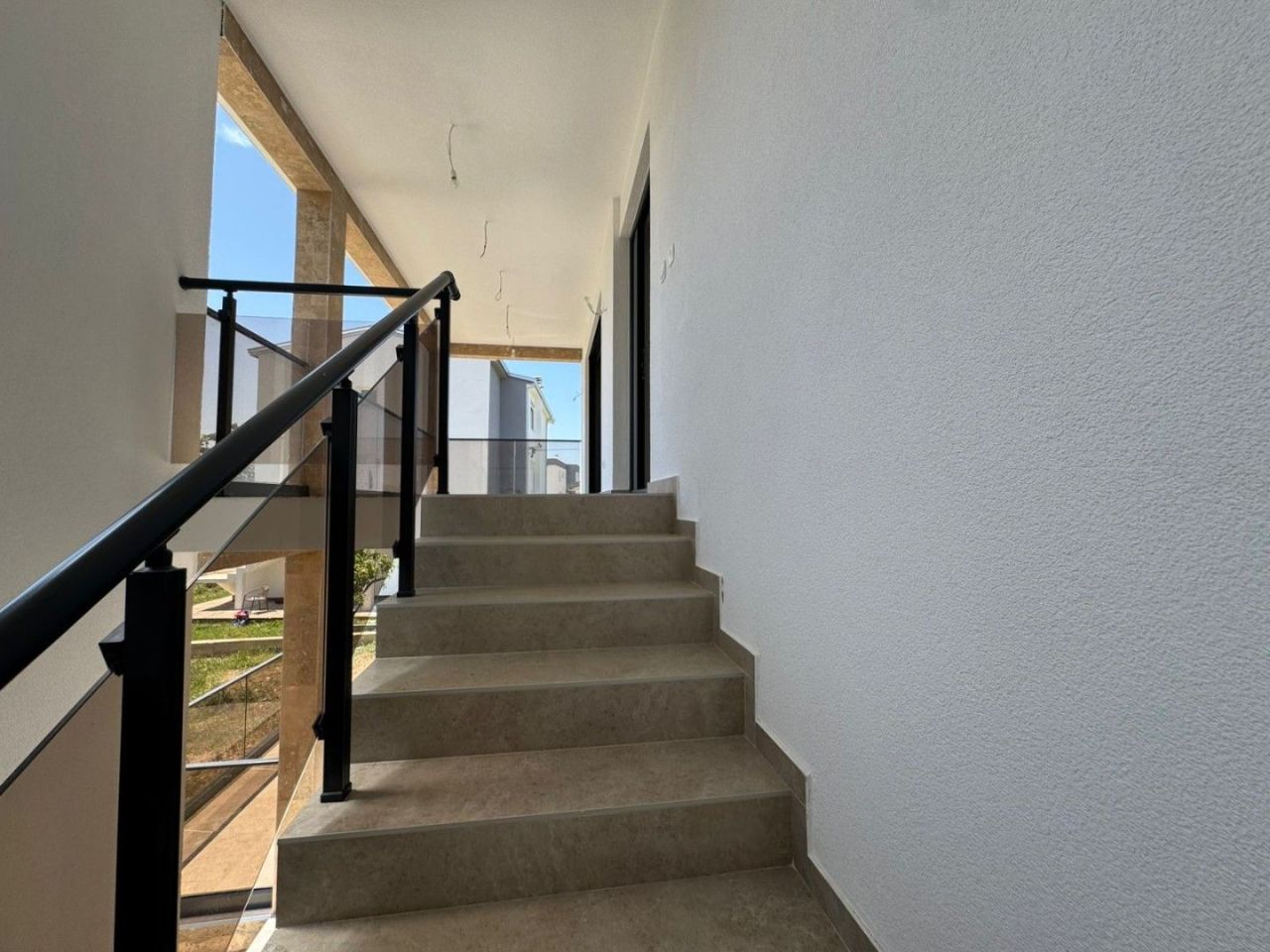 House in Bar, Montenegro, 200 m² - picture 12