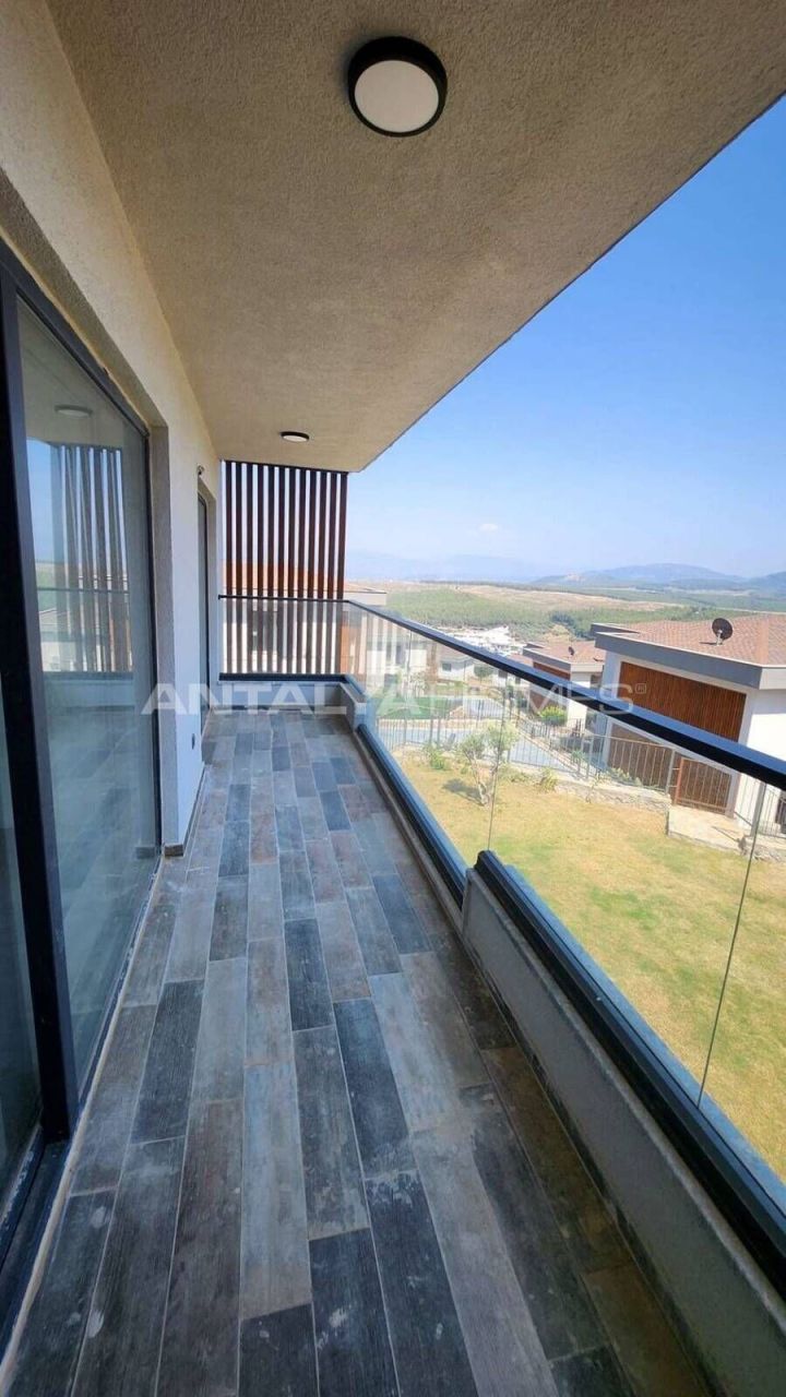 Appartement à Milas, Turquie, 63 m² - image 1