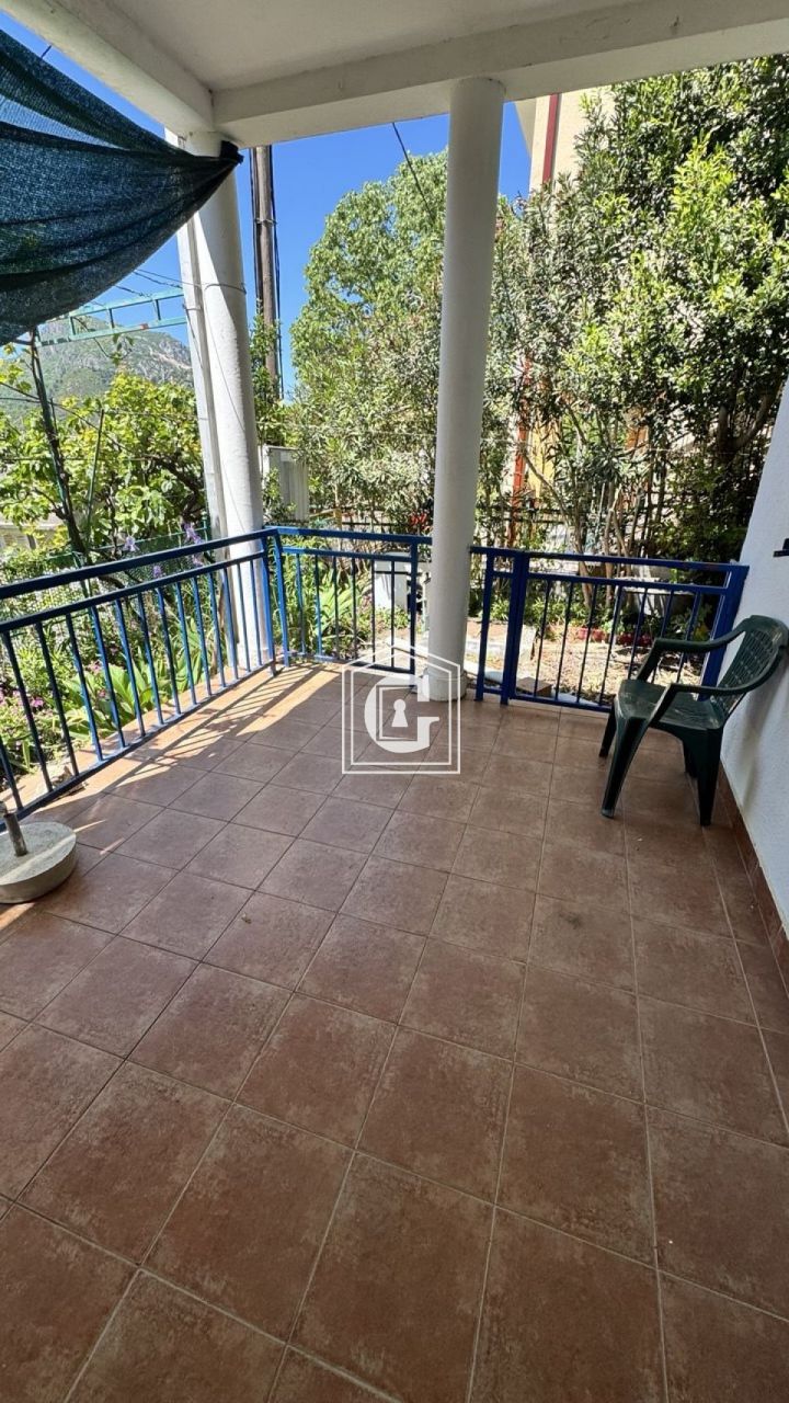 Villa à Sutomore, Monténégro, 60 m² - image 1