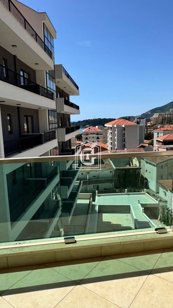Apartamento en Becici, Montenegro, 94 m² - imagen 3