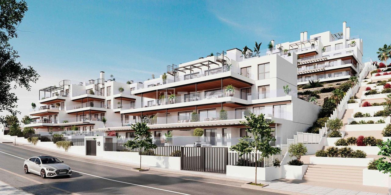 Apartment in Estepona, Spain, 141 m² - picture 1