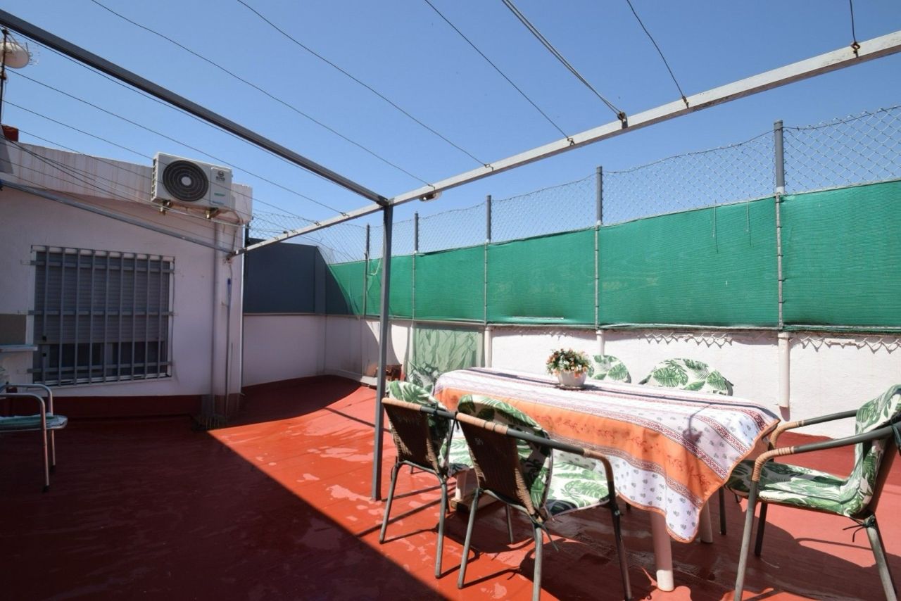 Penthouse in Guardamar del Segura, Spain, 70 m² - picture 2