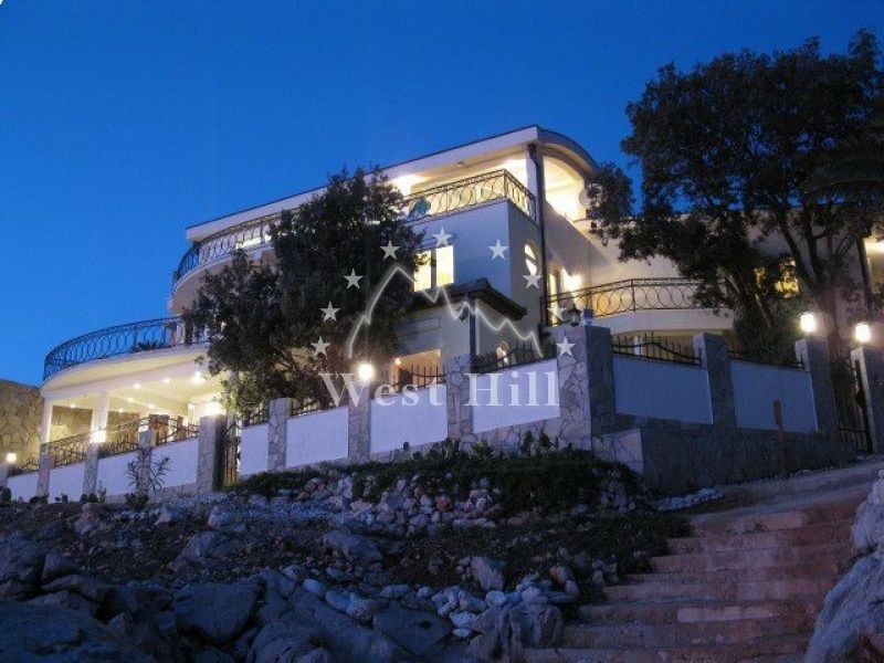 Casa en Utjeha, Montenegro, 497 m² - imagen 1