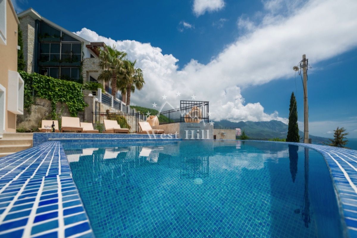 Casa en Becici, Montenegro, 170 m² - imagen 1