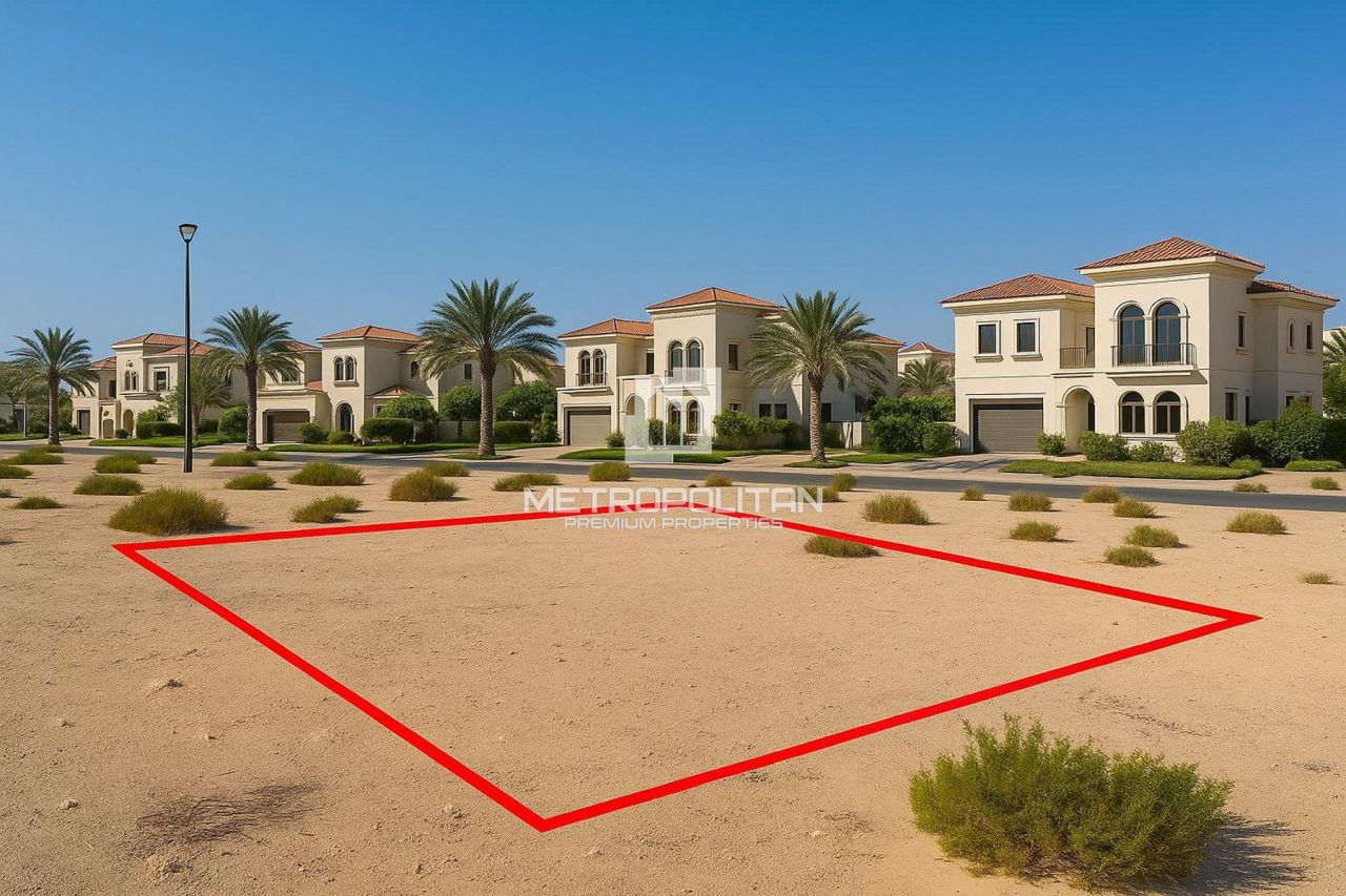 Land in Dubai, UAE, 929 m² - picture 1