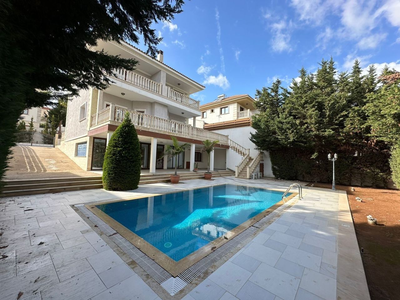 Villa in Limassol, Cyprus, 300 m² - picture 1
