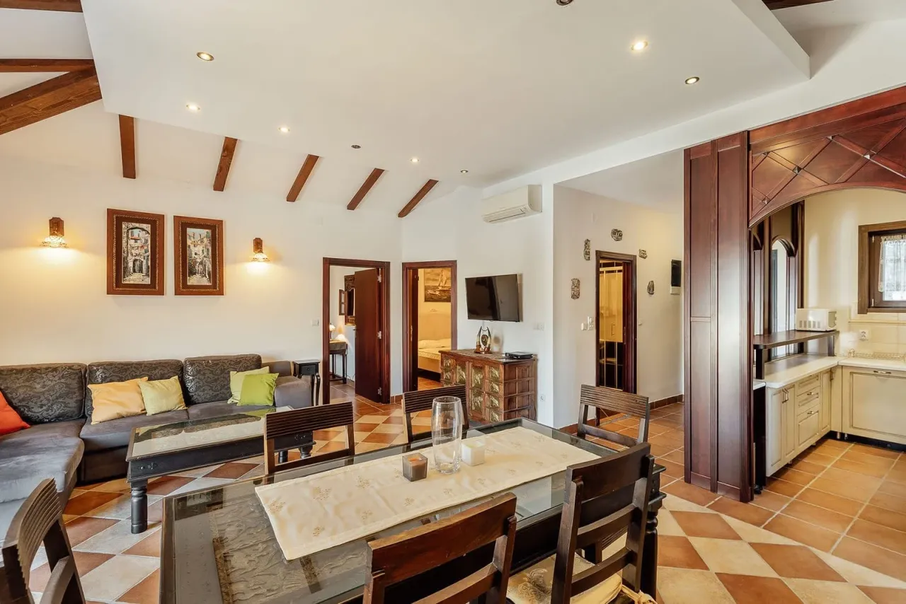 Piso en Kotor, Montenegro, 92 m² - imagen 10