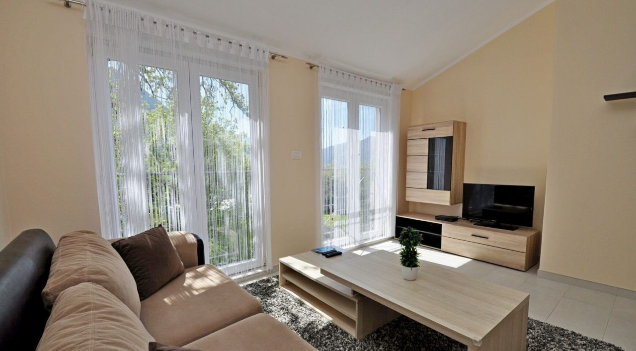 Appartement à Orahovac, Monténégro, 73 m² - image 3