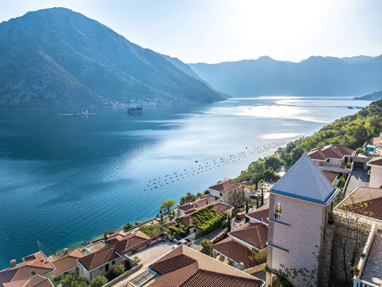Wohnung in Kotor, Montenegro, 103 m² - Foto 1