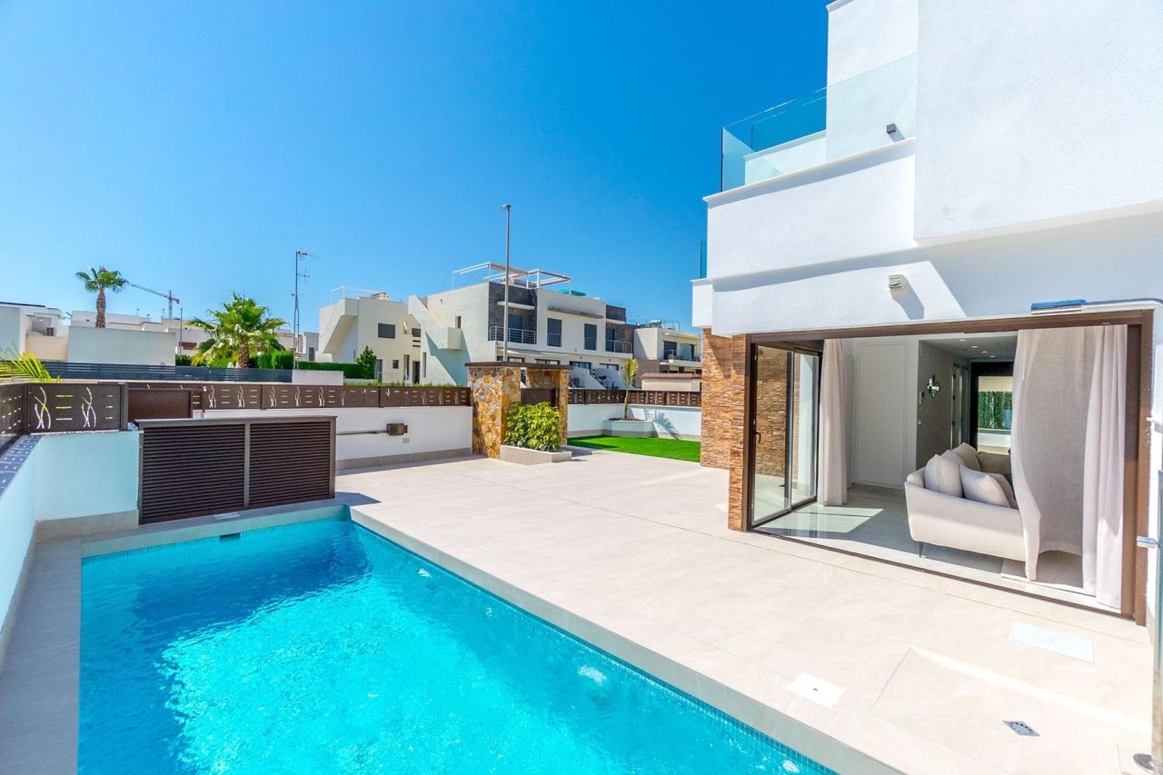 Chalet en Benijófar, España, 120 m² - imagen 1