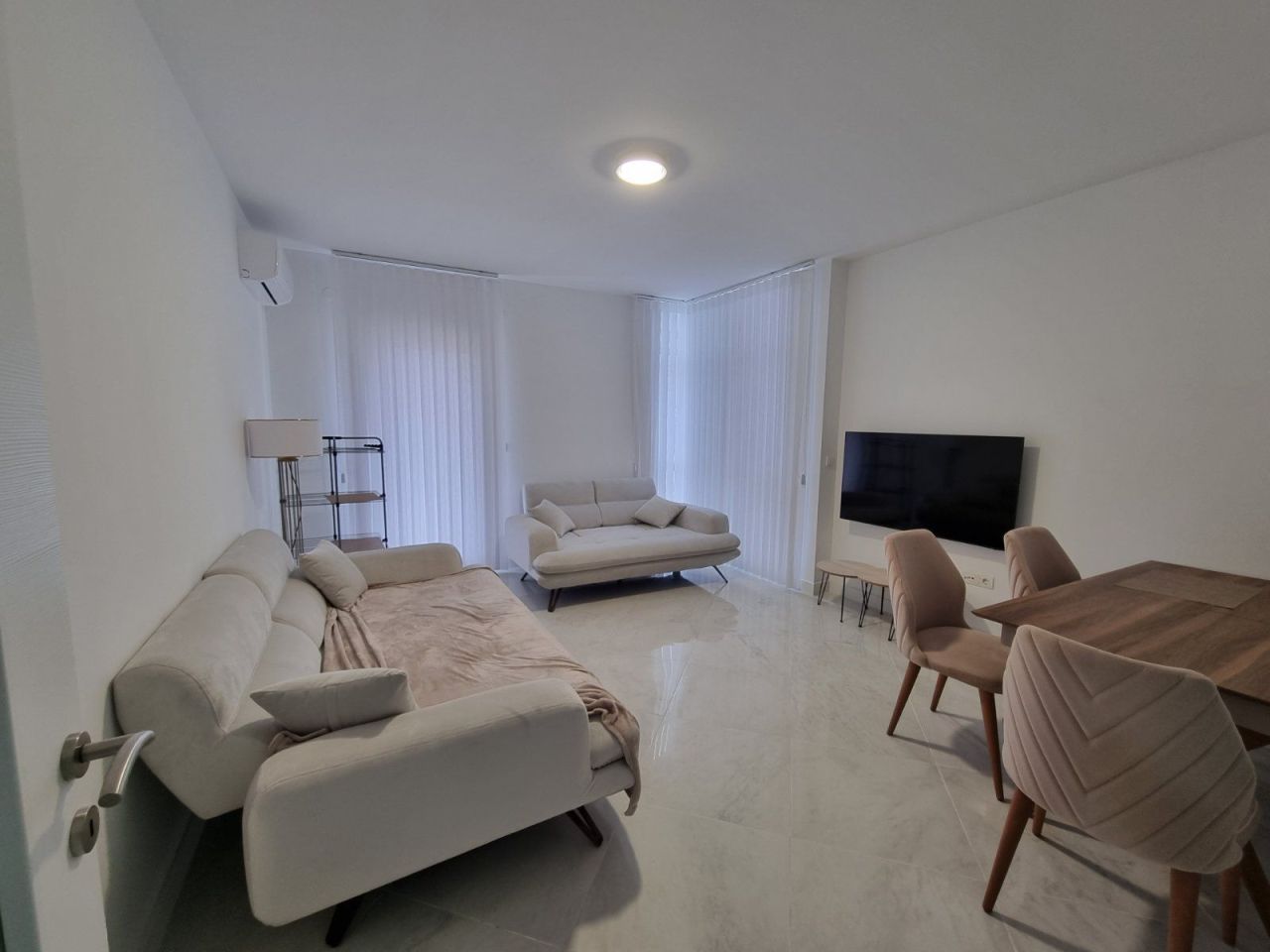Appartement à Budva, Monténégro, 95 m² - image 1