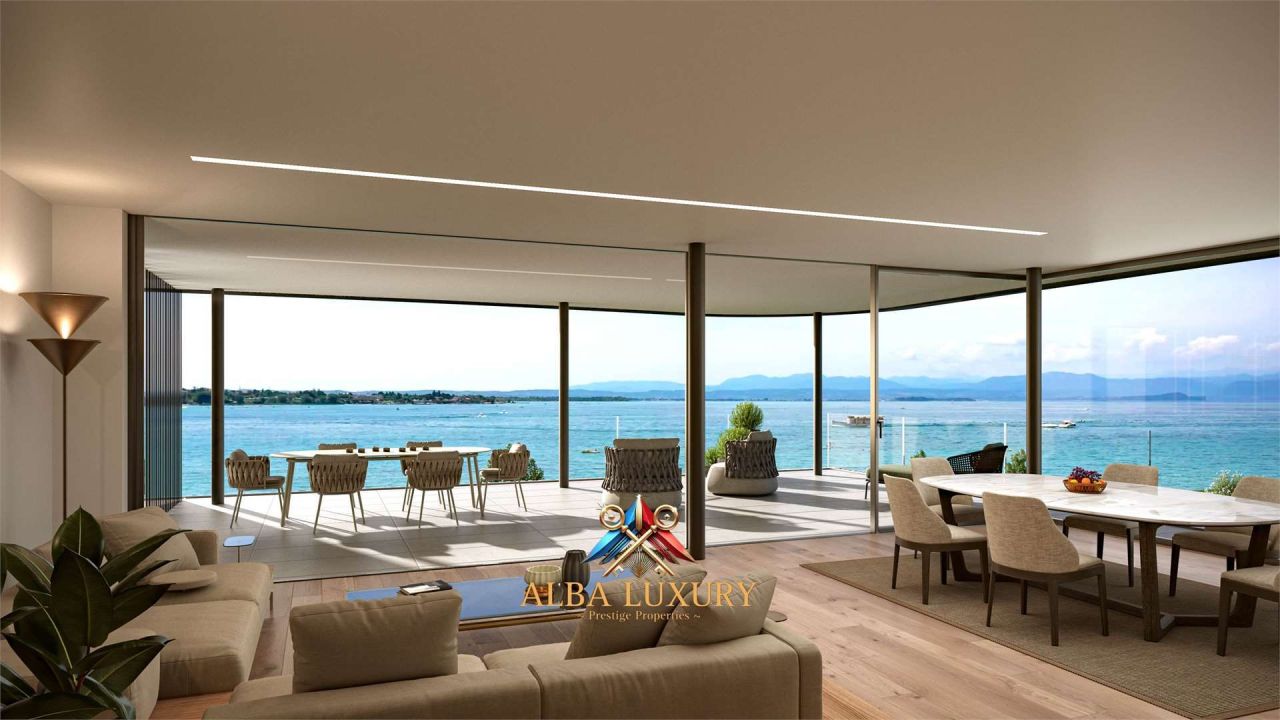 Appartement à Peschiera del Garda, Italie, 180.09 m² - image 1