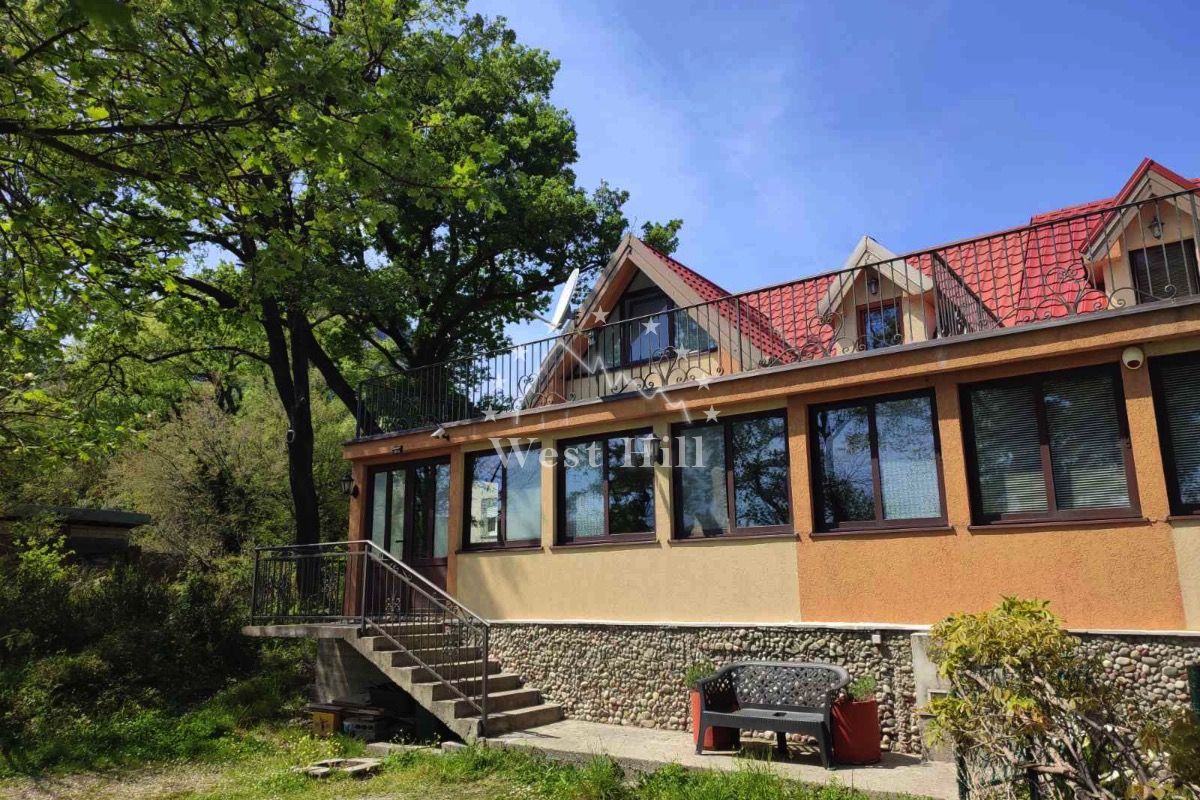 Maison à Sutomore, Monténégro, 162 m² - image 1