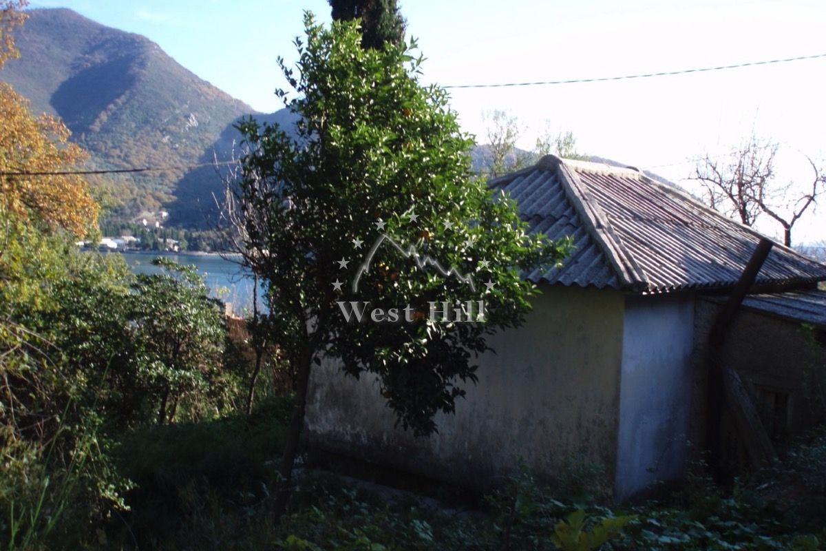 Haus in Kamenari, Montenegro, 30 m² - Foto 1