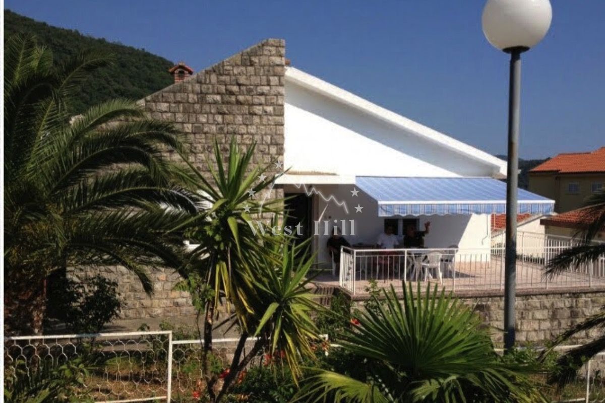 House in Petrovac, Montenegro, 210 m² - picture 11