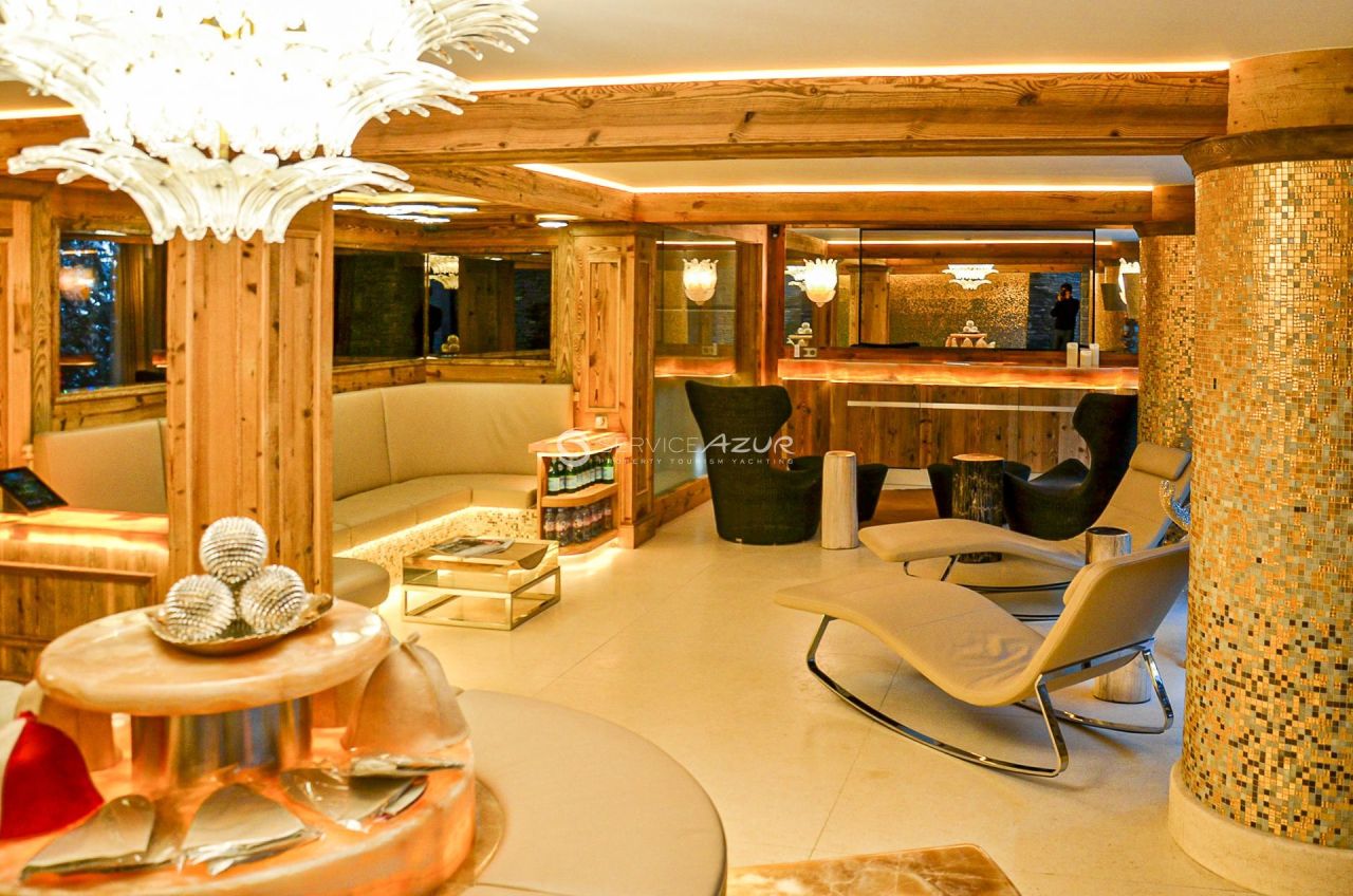 Chalet in Courchevel, France, 420 m² - picture 10
