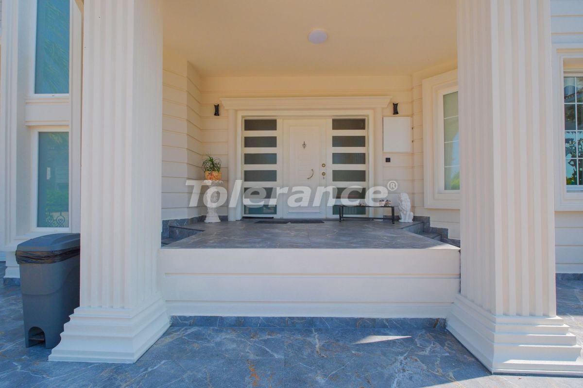 Villa in Antalya, Türkei, 350 m² - Foto 3