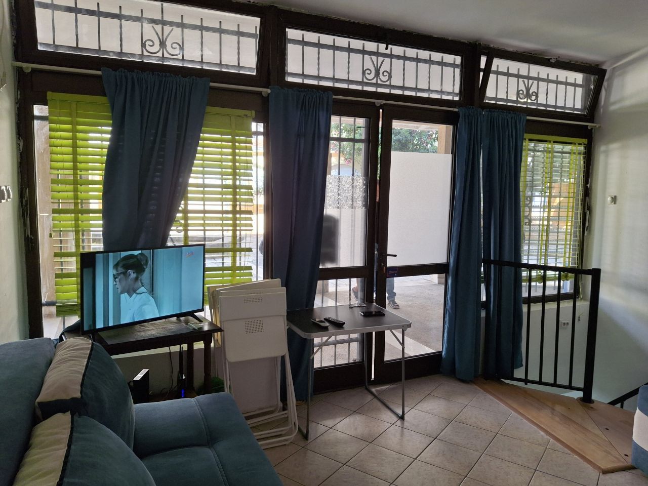 Bureau à Budva, Monténégro, 65 m² - image 1