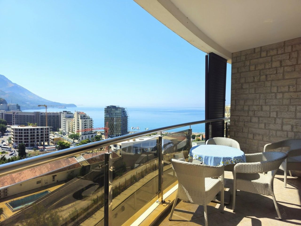 Piso en Becici, Montenegro, 61 m² - imagen 3