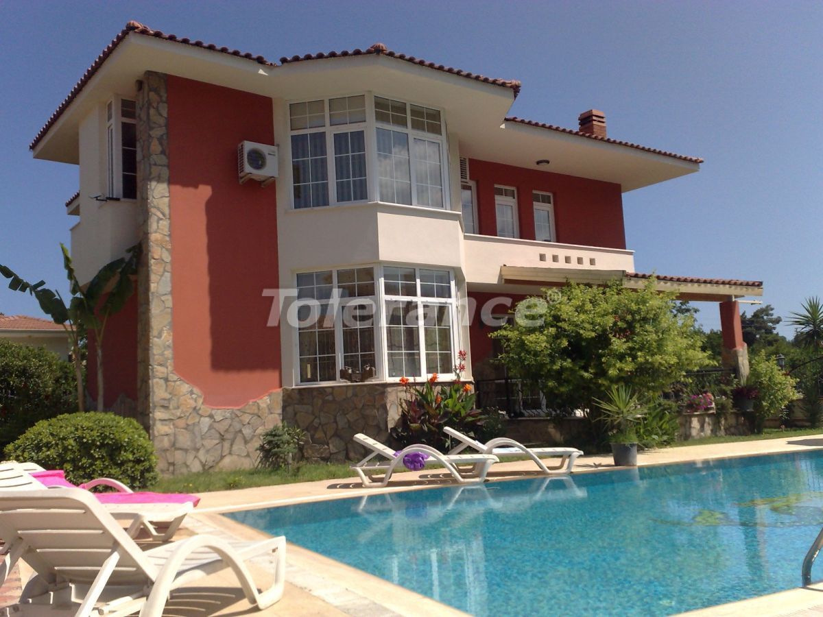 Villa in Kamyuwa, Türkei, 206 m² - Foto 1