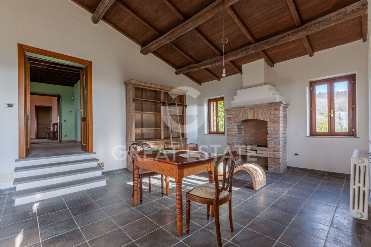 House in Ficulle, Italy, 584.95 m² - picture 9