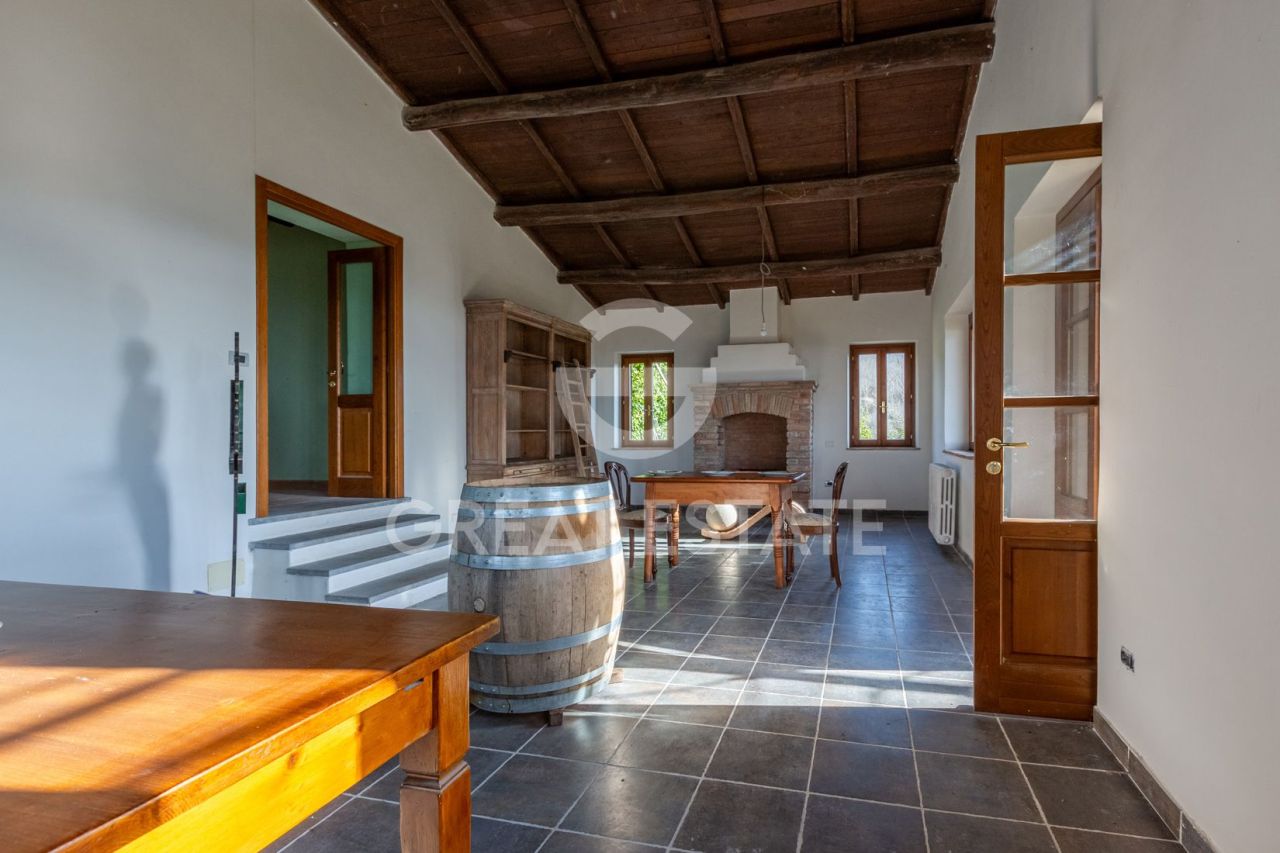 House in Ficulle, Italy, 584.95 m² - picture 10