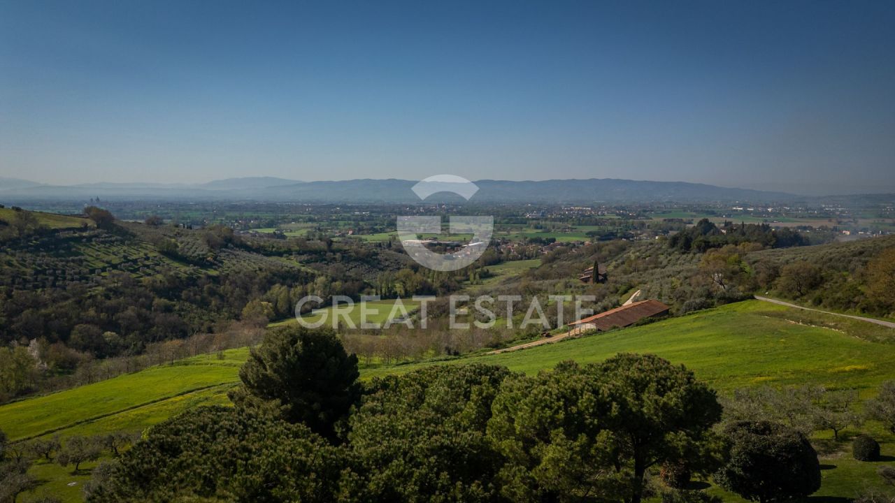 Maison à Assise, Italie, 551.5 m² - image 15