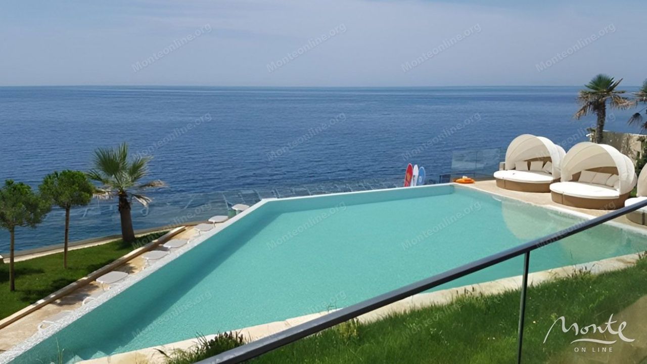 Flat in Bar, Montenegro, 47 m² - picture 1
