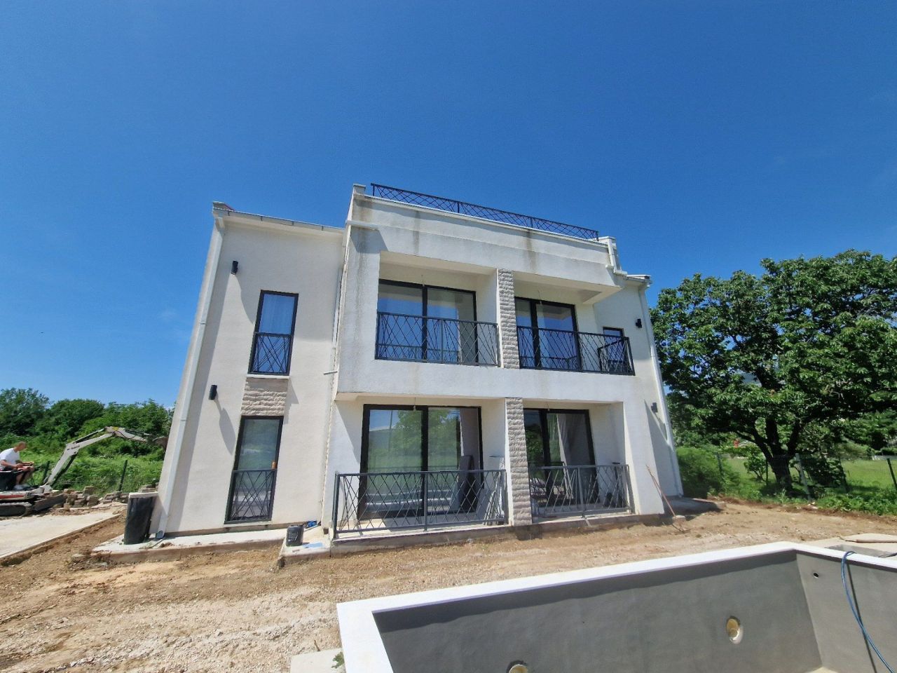 Villa en Radanovici, Montenegro, 300 m² - imagen 1