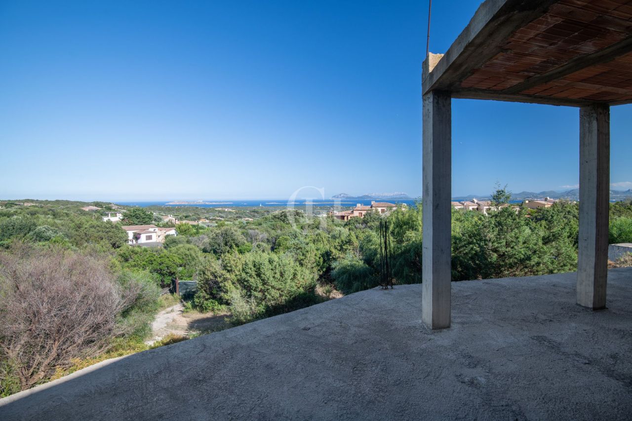 Villa à Cala di Volpe, Italie, 250 m² - image 1