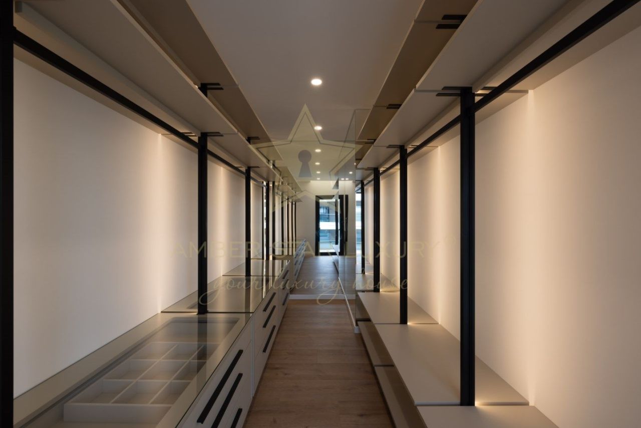 Penthouse in Lisbon, Portugal, 225 m² - picture 9