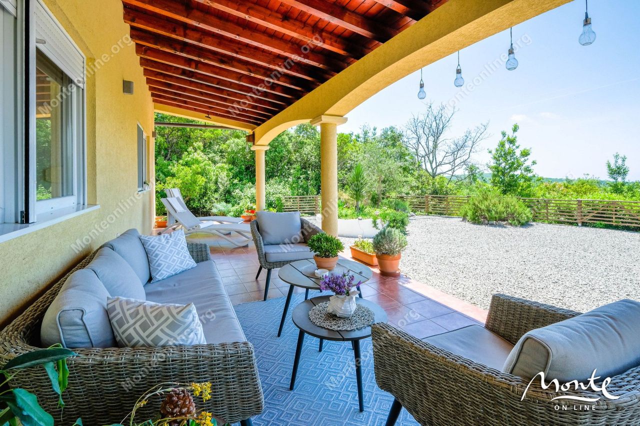 House in Budva, Montenegro, 177 m² - picture 1