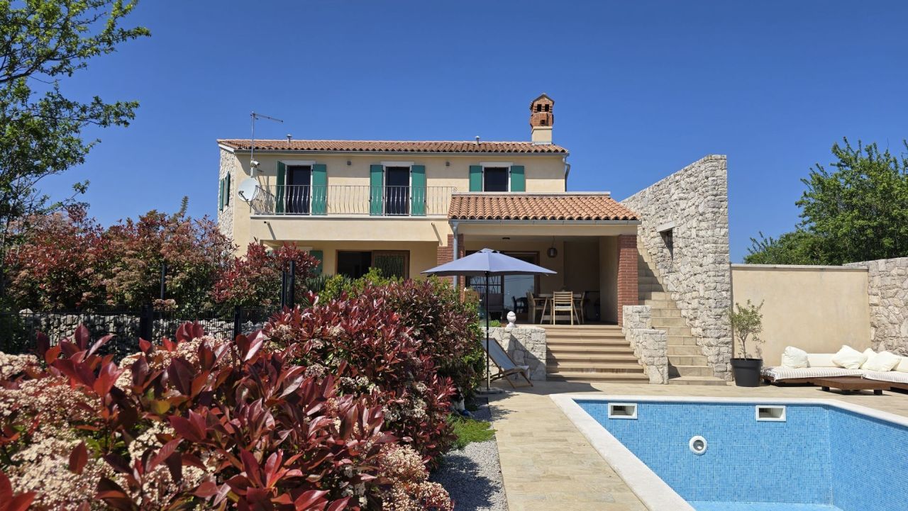 Villa en Labin, Croacia, 137 m² - imagen 1