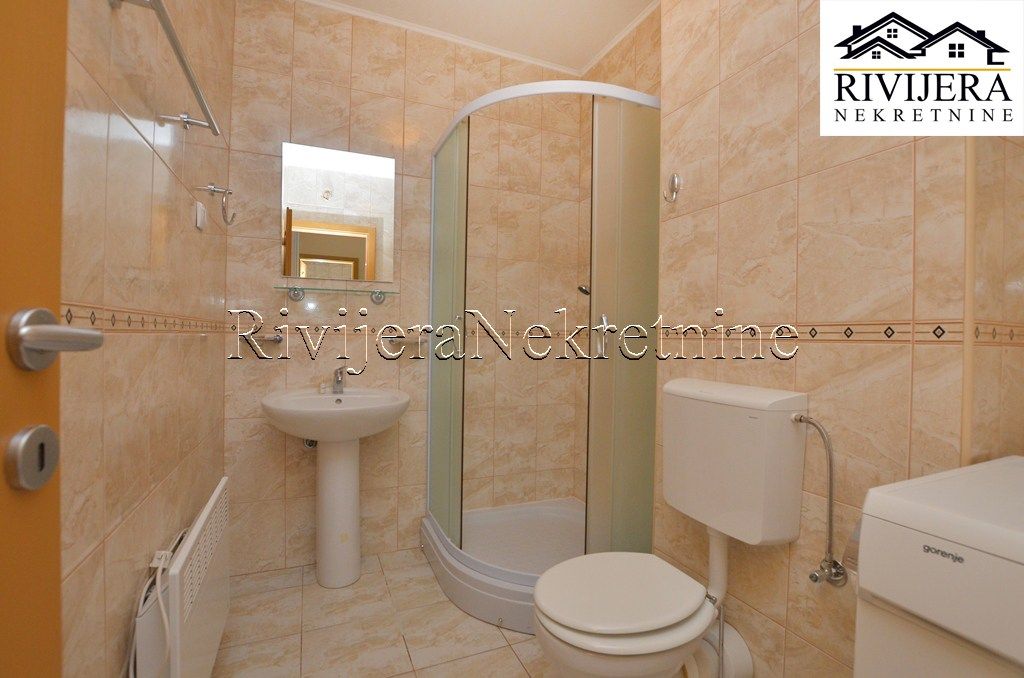 Flat in Herceg-Novi, Montenegro, 121 m² - picture 12