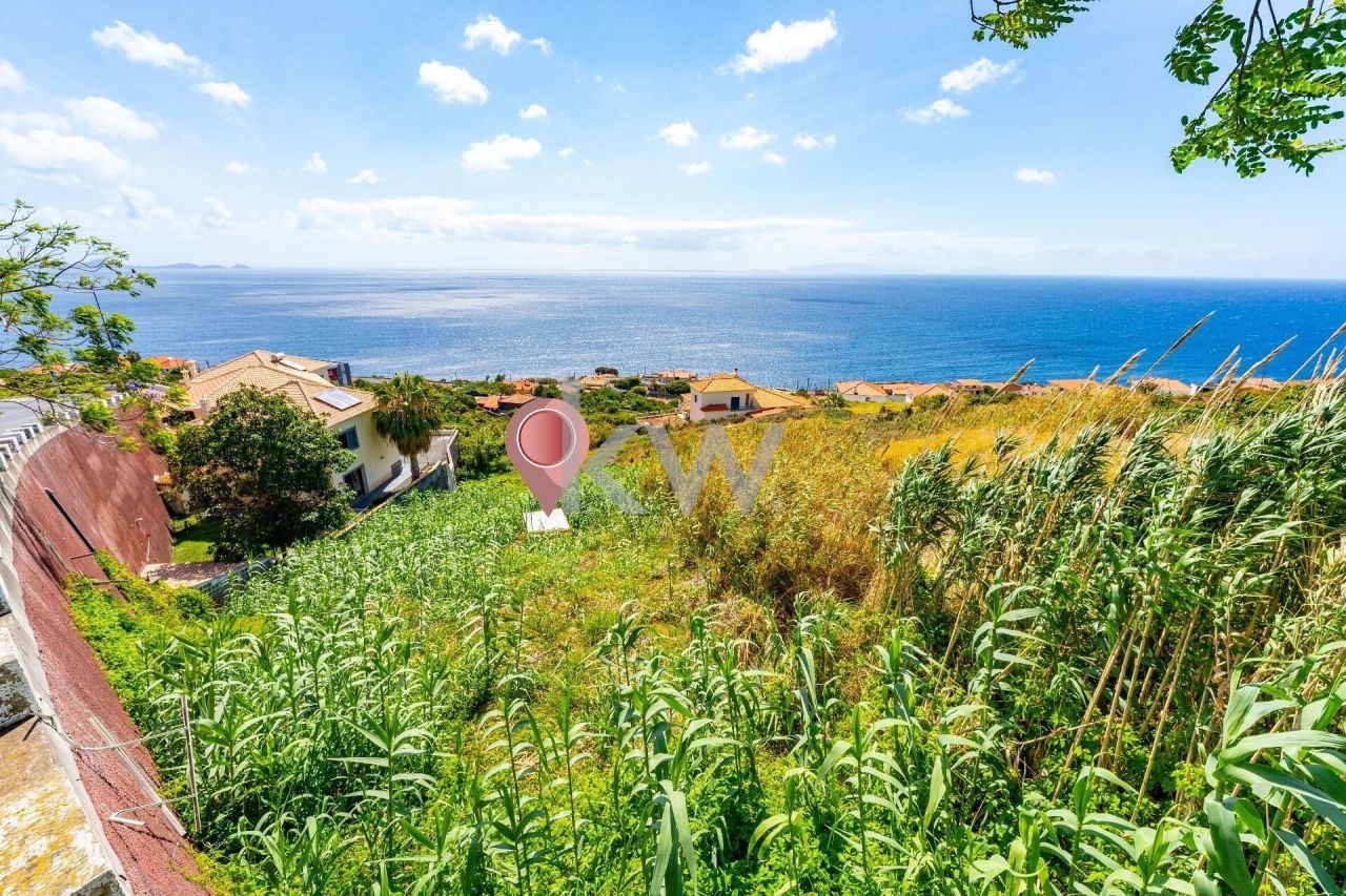 Grundstück in Madeira, Portugal, 1 460 m² - Foto 1